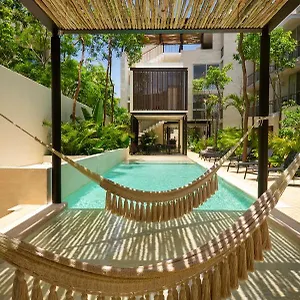 Luxury For 4 With Access To Pool - A203 Apartment